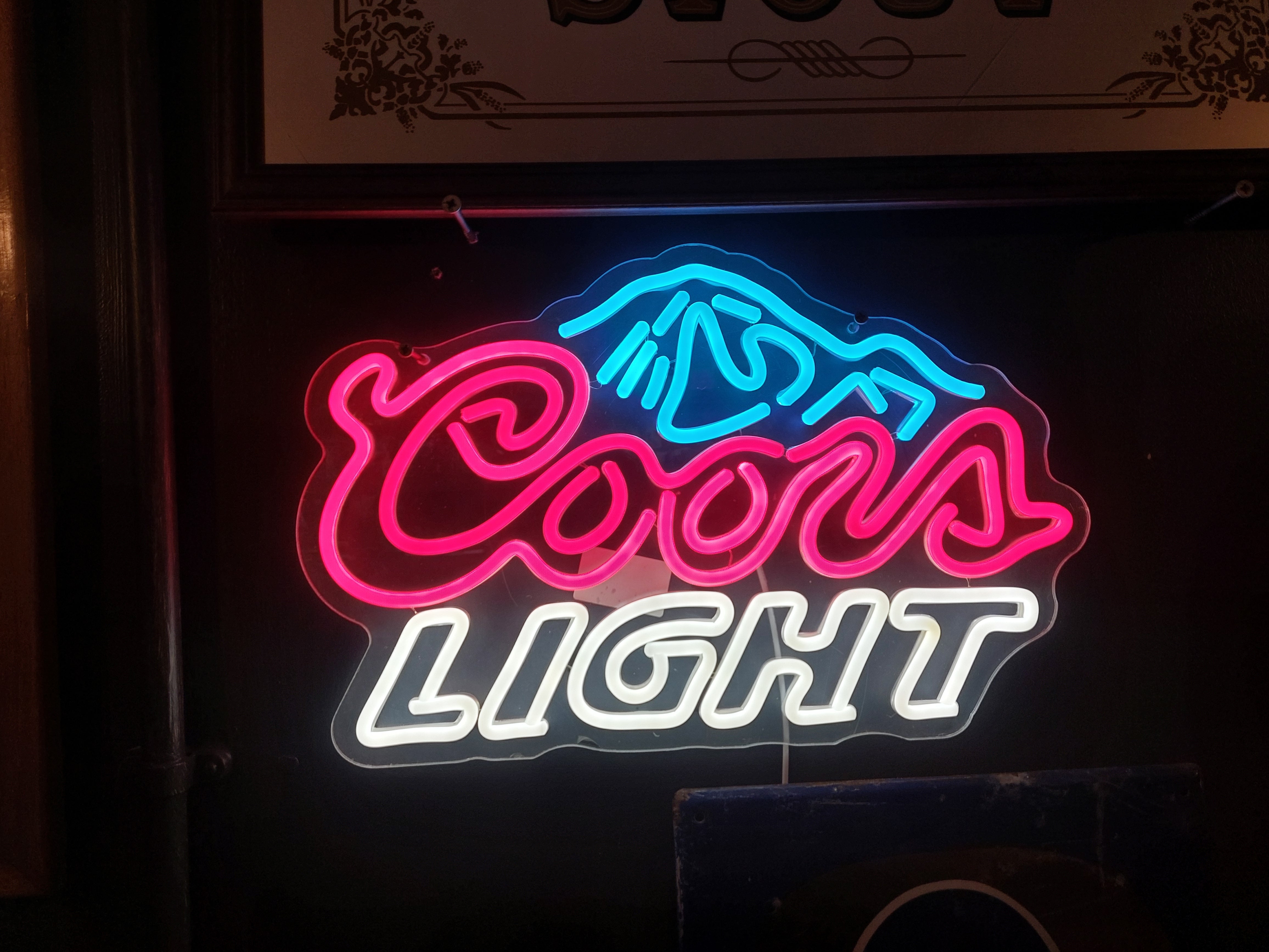 Coors light – PUB SUPPLIES