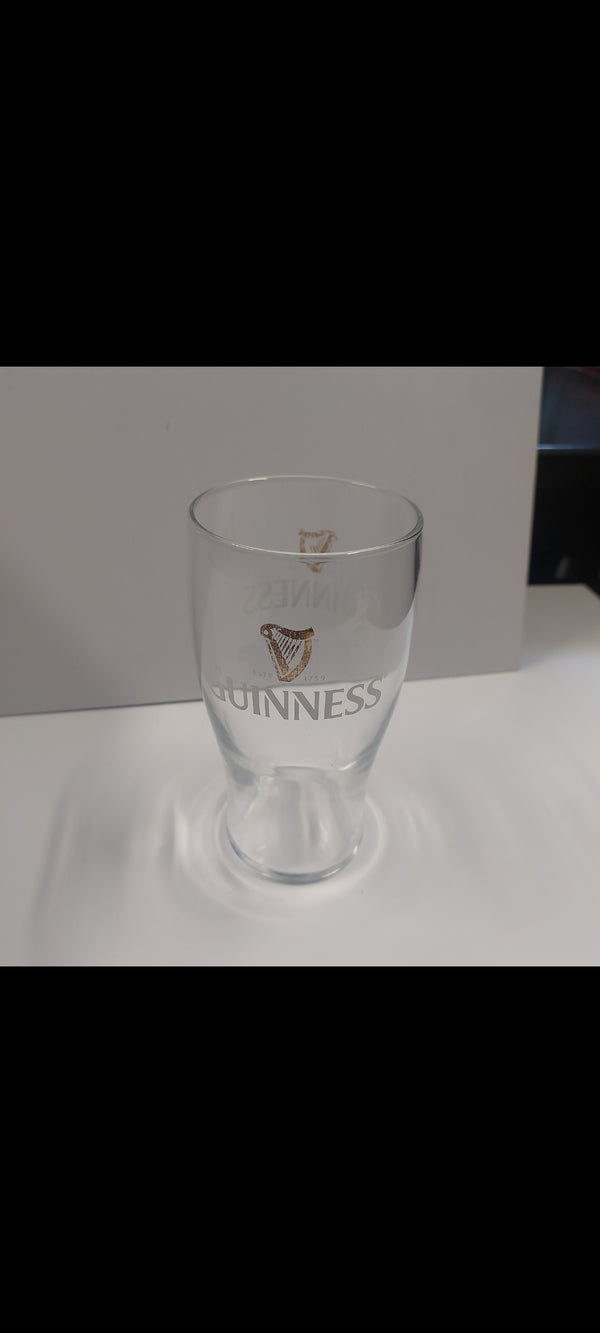 Guinness tulip style pint glass