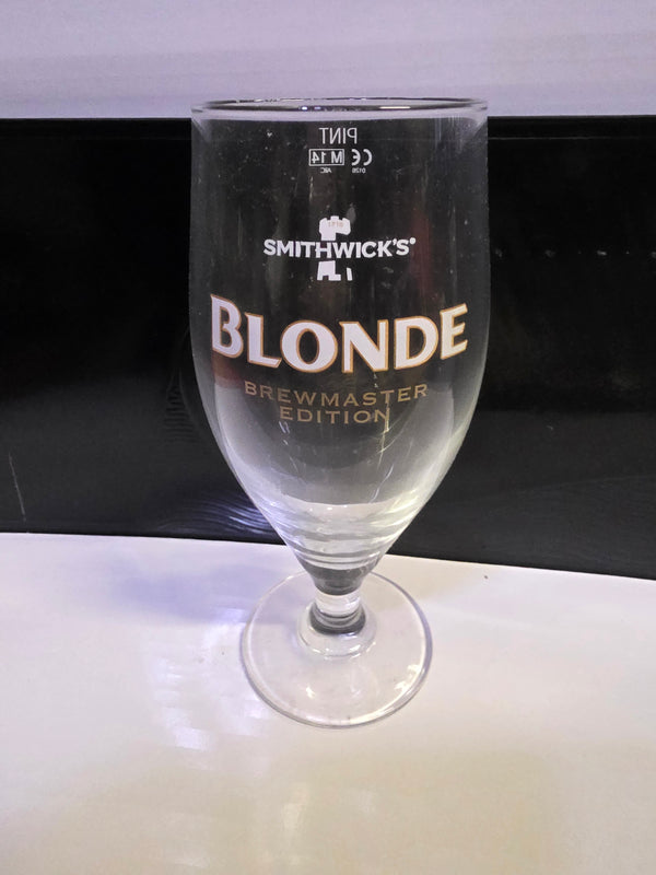 SMITHWICKS BLONDE STEM PINT GLASS