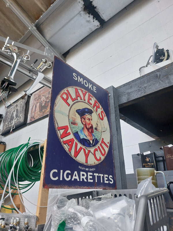 Players navy cut sign