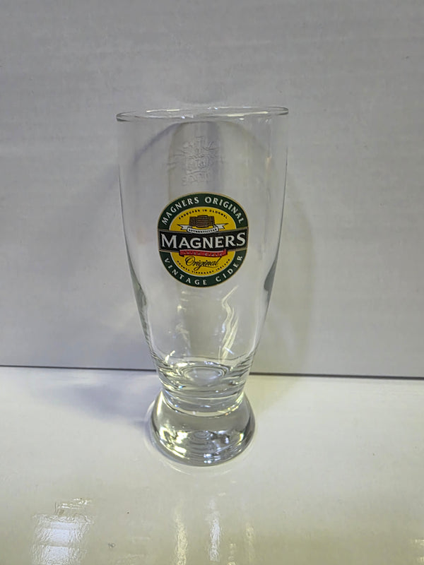 MAGNERS HALF PINT GLASS